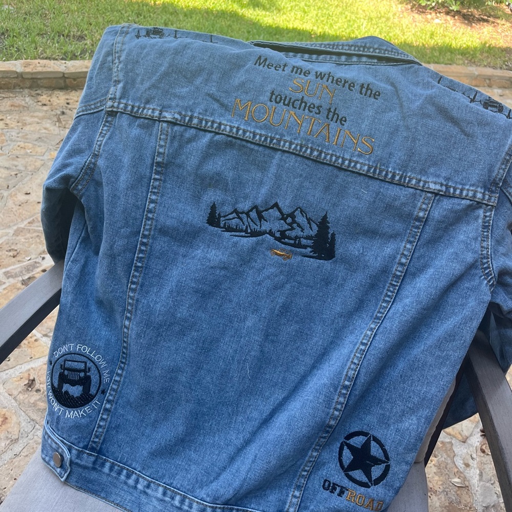 Custom Jeep jacket - Picture 4 of 9